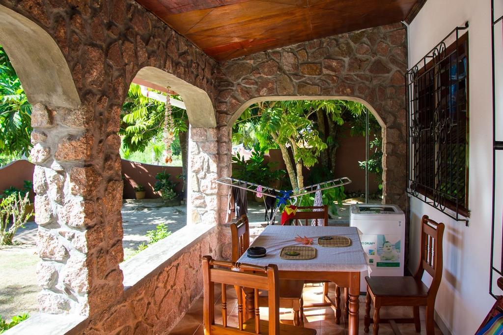 Seashell Self Catering Villa Grand Anse  Phòng bức ảnh