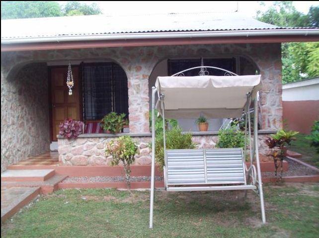Seashell Self Catering Villa Grand Anse  Phòng bức ảnh